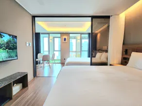 [ST_29] Legal accommodation!Haeundae high-rise city view! 5 minutes to the beach & 3 minutes to the subway station! Luggage storage available! - Image 2