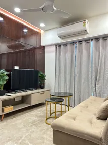 DownTown 1bhk Luxury Apartment in Mahalaxmi, 602 - Image 5