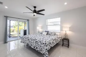 *Cozy 2 BR * Waterfront Home With Heated Pool! - Image 3
