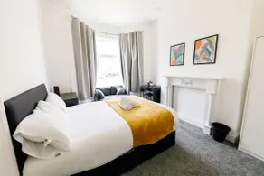 Spacious 5Bed 2Bath Home - Contractor Friendly - Image 5
