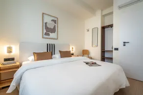 Old Town One Bedroom Apartments - Image 4