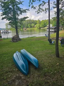 FamiLee Lakehouse Retreat Pet Friendly w-HotTub - Image 2