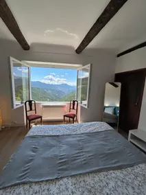Beautiful mountain house - Image 2