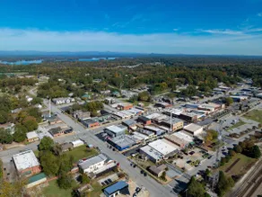 Walk to Downtown Seneca- 7 miles to Clemson - Image 5