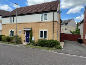 Detached Home great location for easy access to MK - Image 2