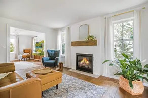 Walk to Shops & Lake/Hiking, EV Charger, Fire Pit! - Image 5