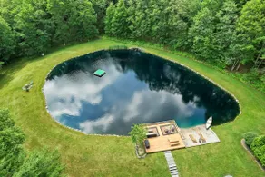Serenity Pond retreat with hot tub and sauna - Image 2
