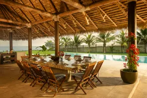 R) Luxury Villa with Pool, Jacuzzi, Beach Front - Image 4