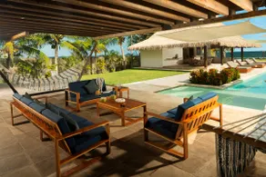 R) Luxury Villa with Pool, Jacuzzi, Beach Front - Image 2
