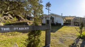 The Rosemont Stables - Tennis Ct, Pet Friendly - Image 3