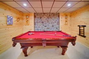 Lake Wallenpaupack-Family Friendly Cabin-Hot Tub - Image 4