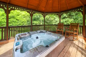 Lake Wallenpaupack-Family Friendly Cabin-Hot Tub - Image 2