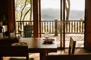 BearclawCabin : Fireplace+King Bed +MTN VIEWS! - Image 3