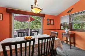 Charming Lakeside Retreat - Image 5