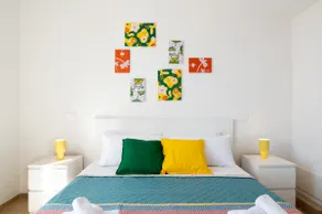 Bright and modern apartment with large terrace - Image 4