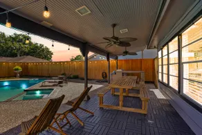 White Maples Poolside Paradise | Heated Pool-Spa! - Image 3