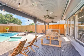 White Maples Poolside Paradise | Heated Pool-Spa! - Image 4