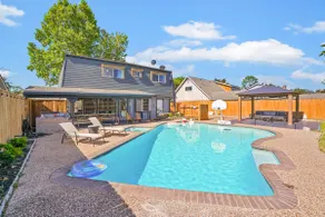 White Maples Poolside Paradise | Heated Pool-Spa! - Image 2
