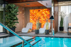Artistic apartment 2 min from beach, sunset view - Image 5