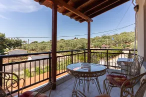 Papi's free parking Villa - Image 4