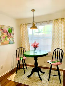 Charming Bright Home Near Dr Hospital & Shopping - Image 2