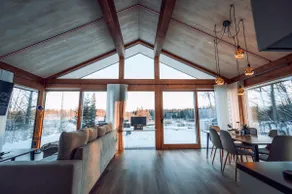 Lake view ODYL Holiday House with Sauna and Seasonal Hot-tub - Image 2