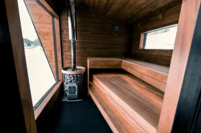 Lake view ODYL Holiday House with Sauna and Seasonal Hot-tub - Image 5