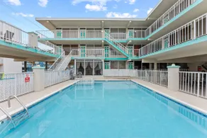Walk to Beach | Sleeps 7 | Pool | Parking | Grill - Image 2