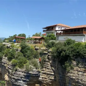 Guesthouse in the canyon - Image 5
