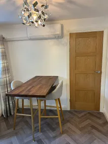 Theé Óldé Cow Shéd Cottingham, Central Location, 500 meters from Cottingham Train Station, Close to Hull & Beverly, Free Parking & WI-FI , Entire Detached Property - Image 3