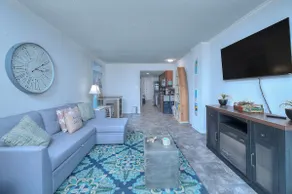 Bluewater Breeze Ocean View Resort Getaway - Image 2