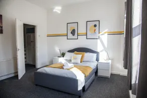 4BR Contractor Hub | 6 Beds | 15% Monthly Discount - Image 2