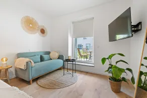 New boho city apartment with garden - Image 3