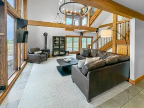 DREAM Lincoln Barn House. Fire Pit. Hot Tub. BBall - Image 3