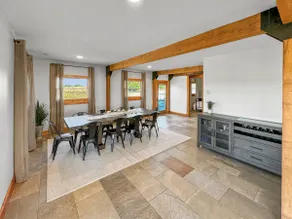 DREAM Lincoln Barn House. Fire Pit. Hot Tub. BBall - Image 5