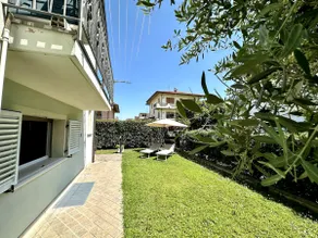 NEW-2+Rooms-OpenSpace-Garden-Parking - Image 4