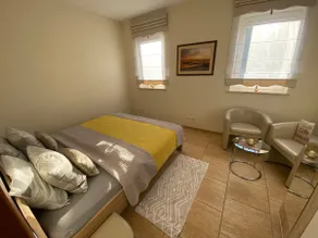 Cozy apartment in a centrally connected location - Image 3