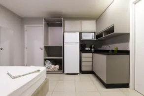 Lou Suites - Kitnet 8 - with balcony and city view - Image 2