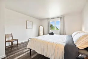 Cozy, spacious, minimalist 2 bedroom unit (4) - Image 3