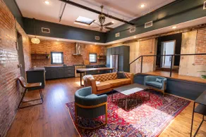 The Loft @ The Laundry- in the heart of downtown - Image 4