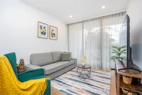 Modern 2BR Manuka Gateway @Canberra - Image 3