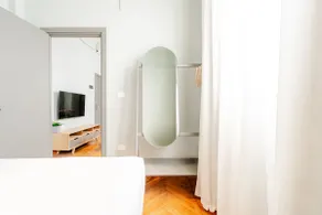 grey l studio apartments Downtown Alexandria Menasce House - Image 3