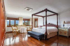 Mansion with 5 bedrooms, Jacuzzi at 40° + Paddle tennis - Image 2