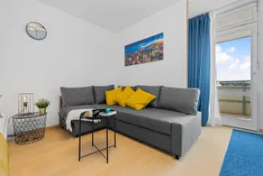 Neusaess: Balcony apt | near clinic & parking - Image 3