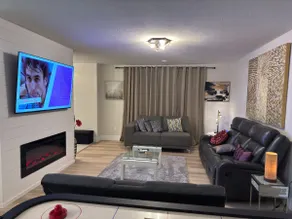 Brand New 3BR Home |4 Min to Airport |Free Parking - Image 3