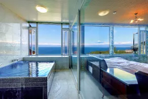 [Full glass on the sea side/Superb view] Enjoy Mt. Fuji and the sunset over Suruga Bay/Entire house rental - Image 2