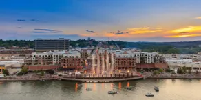 New Downtown Branson Condo-close to Landing! - Image 4