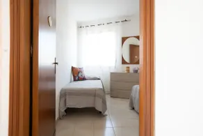Independent apartment with garden - Image 4