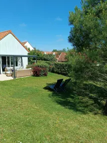 Quiet, close to the beach with outdoor jacuzzi. - Image 4