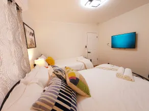 Detached bungalow house Prime location King Bed!37 - Image 2